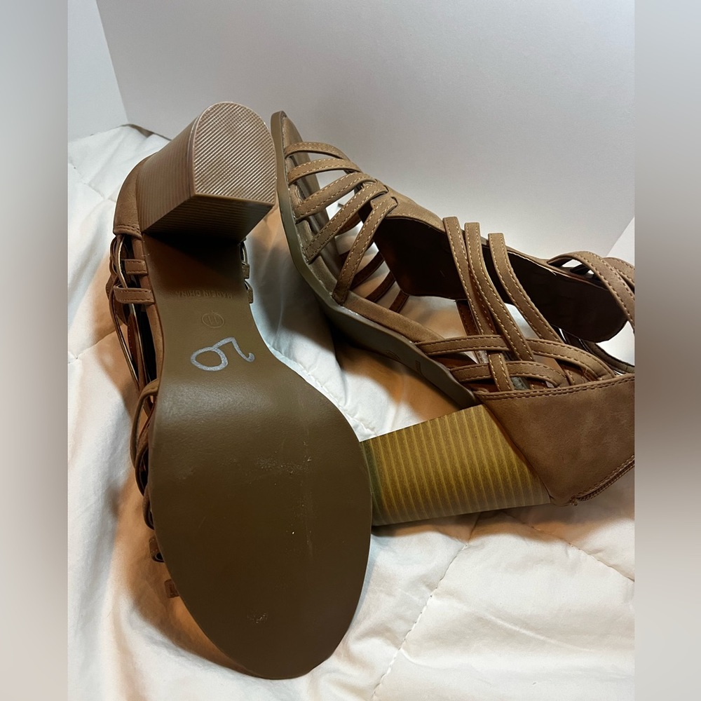Report gladiator style heels - Picture 6 of 6